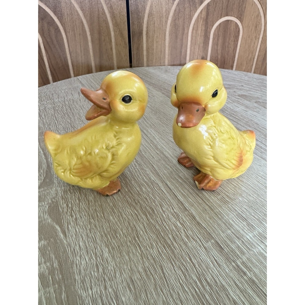 Beautiful Pair Ducks Lefton Japan Spring Yellow Duckling Figurine Set of 2